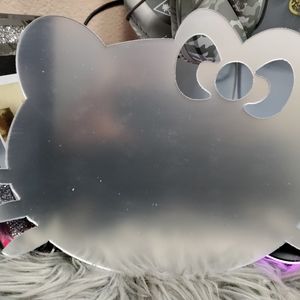 HELLO KITTY MIRROR